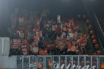 Het uitvak met FC Twente-supporters in Deventer