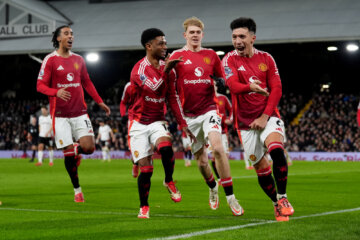 Lisandro Martínez viert zijn treffer