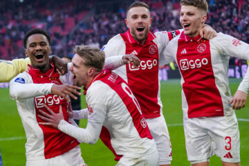 Jorrel Hato, Kenneth Taylor, Jordan Henderson en Anton Gaaei