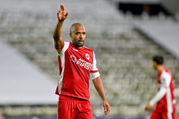 Denis Odoi namens Royal Antwerp