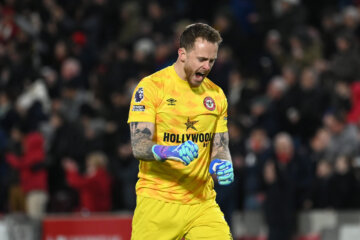 Mark Flekken namens Brentford