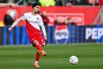 Zidane Iqbal tegen NAC Breda