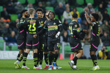 PSV viert de eerste treffer tegen FC Groningen