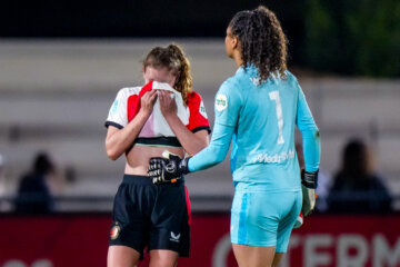 Emotie bij Jarne Teulings (Feyenoord) na de bekernederlaag tegen PSV