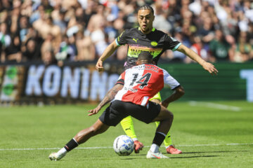 Sergiño Dest tegen Igor Paixao