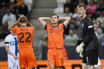 Bjorn Meijer in het shirt van Jong Oranje