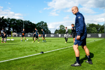 Bas Sibum tijdens de eerste training van Heracles Almelo