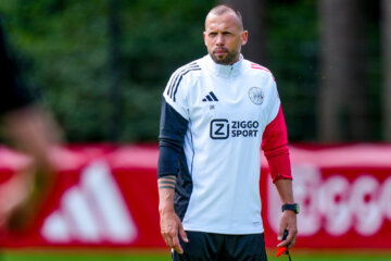 John Heitinga op de training van Ajax