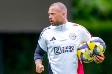 John Heitinga op de training van Ajax