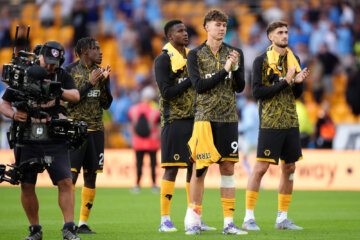 Jorgen Strand Larsen (midden)