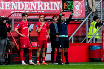 Lucas Vennegoor of Hesselink en Arno Verschueren vallen in