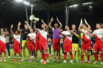 FC Utrecht viert feest met de supporters