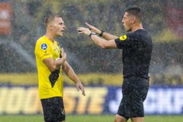 Boy Kemper in discussie met Jeroen Manschot