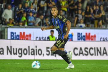 Calvin Stengs namens Pisa SC