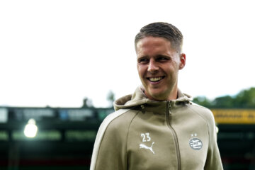 Een lachende Joey Veerman