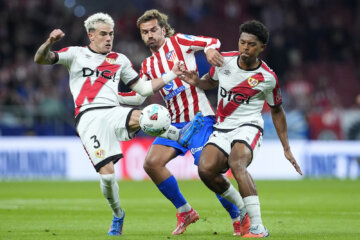 Jozhua Vertrouwd, Pep Chavarria en Antoine Griezmann