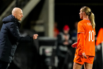 Arjan Veurink in gesprek met Jill Roord