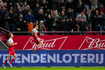 Miguel Rodríguez juicht