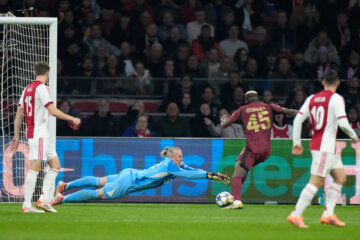 Remko Pasveer en Victor Osimhen