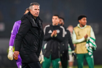 Robin van Persie na afloop van het duel tegen Celtic