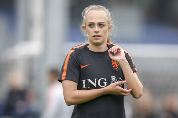 Cheyenne van den Goorbergh op een training van de OranjeLeeuwinnen