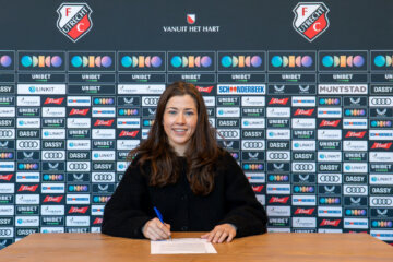 Nurija van Schoonhoven verlengt haar contract bij FC Utrecht