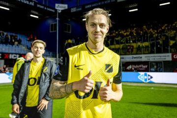 Elias Mar Omarsson na afloop van het duel met PEC