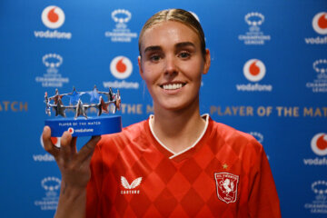 Jill Roord werd verkozen tot Speelster van de Wedstrijd bij FC Twente - Chelsea