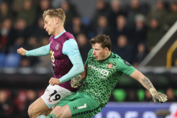 Hjalmar Ekdal in actie namens Burnley