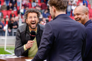Jan Joost van Gangelen lacht met Marciano Vink en Kees Kwakman