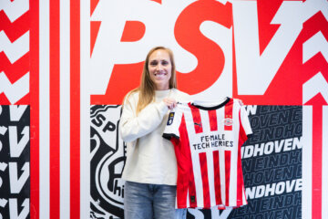 Janice Cayman tekent bij PSV