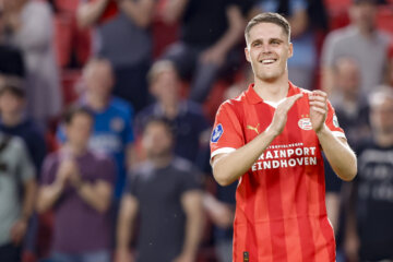 Joey Veerman na de overwinning op Vitesse