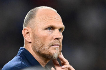 Joseph Oosting kijkt zorgelijk