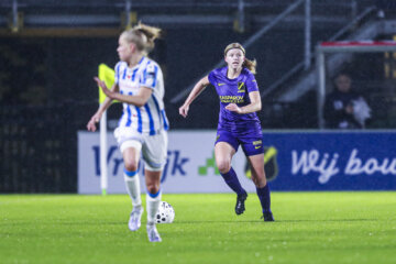 Manoah van Houwelingen namens NAC Breda