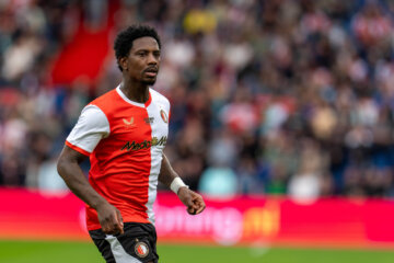 Eljero Elia bij de Feyenoord Legends