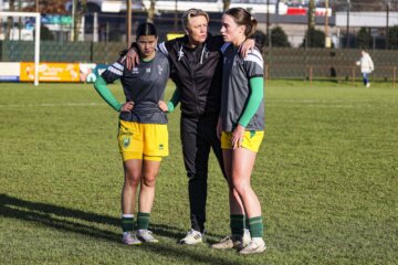 Sandra van Tol geeft instructies