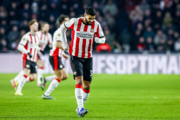 Ismael Saibari met een pijnlijke grimas