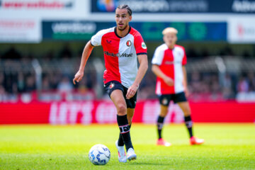 Ramiz Zerrouki tegen FC Dordrecht