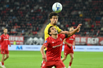 Rio Hillen in duel met Bart van Rooij