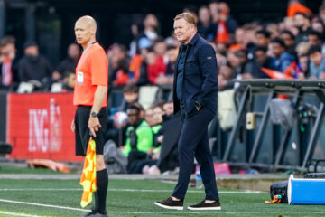 Ronald Koeman tijdens het oefenduel tegen Canada