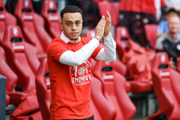 Sergino Dest bij de huldiging van PSV