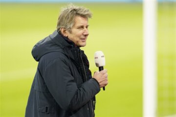 Edwin van der Sar bij de NOS