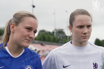 Wieke Kaptein en Veerle Buurman bij Chelsea