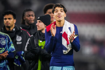 Rayane Bounida bedankt de Ajax-fans