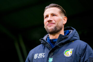 Mitchell Dijks bij een uitwedstrijd van Fortuna Sittard