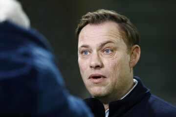 Kevin Hofland als trainer van Helmond Sport