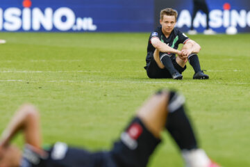 Mathias Kjølø in het jubileumtenue van FC Twente