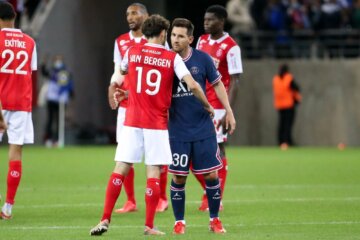 Mitchell van Bergen met Lionel Messi