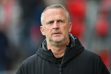 John van den Brom in De Grolsch Veste