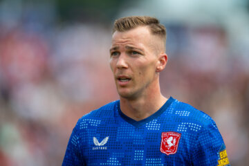 Arno Verschueren in het uitshirt van FC Twente